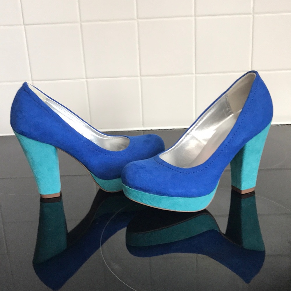 Blue Green heels